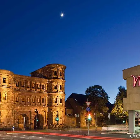 Mercure Porta Nigra 4*