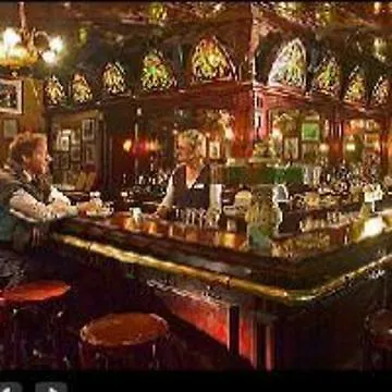 特里尔大黑门美居酒店 特里尔