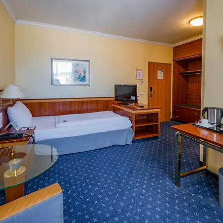 호텔 Mercure Porta Nigra 4*