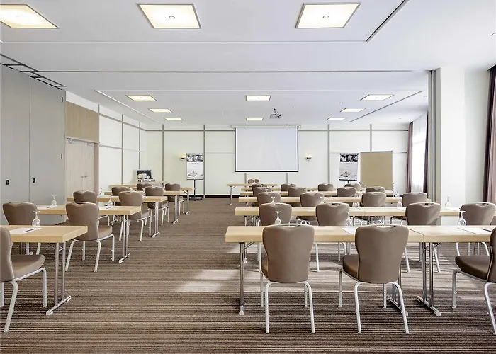 Mercure Porta Nigra Ξενοδοχείο 4*